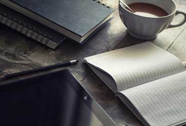 肥逼嫩穴极品尤物，菲律宾翘臀白虎小妹，网友裸聊自慰抠逼，展示嫩鲍和性感酮体，这太诱人了！